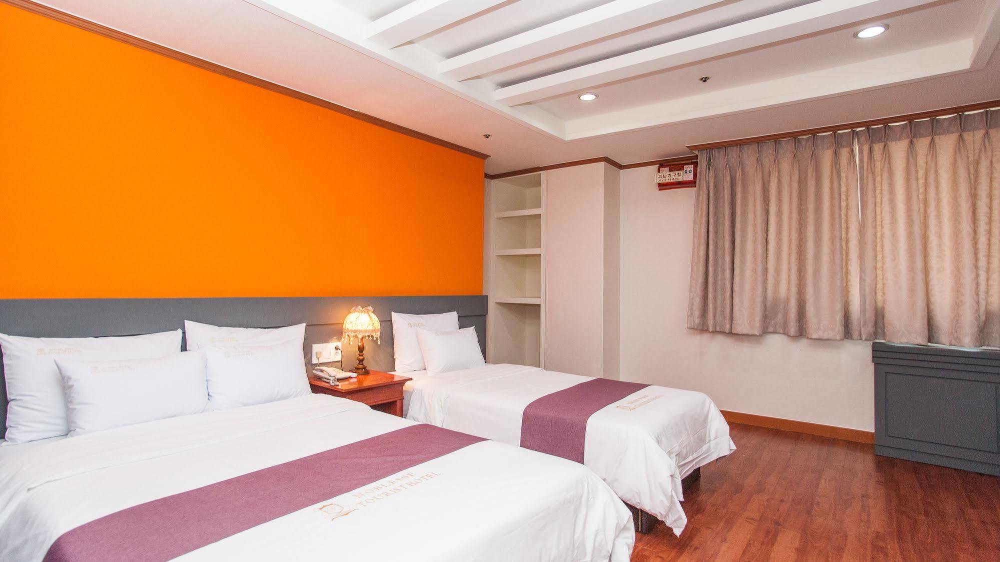 Hotel Noblesse Séoul Extérieur photo