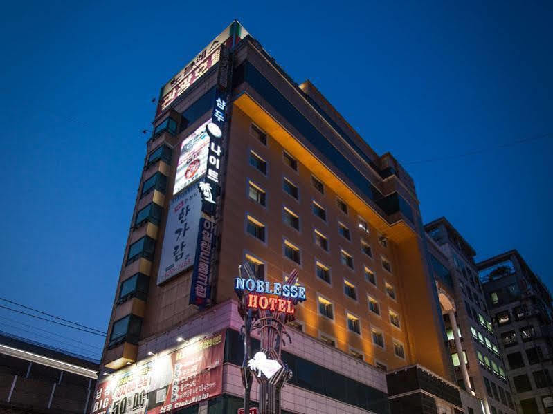 Hotel Noblesse Séoul Extérieur photo