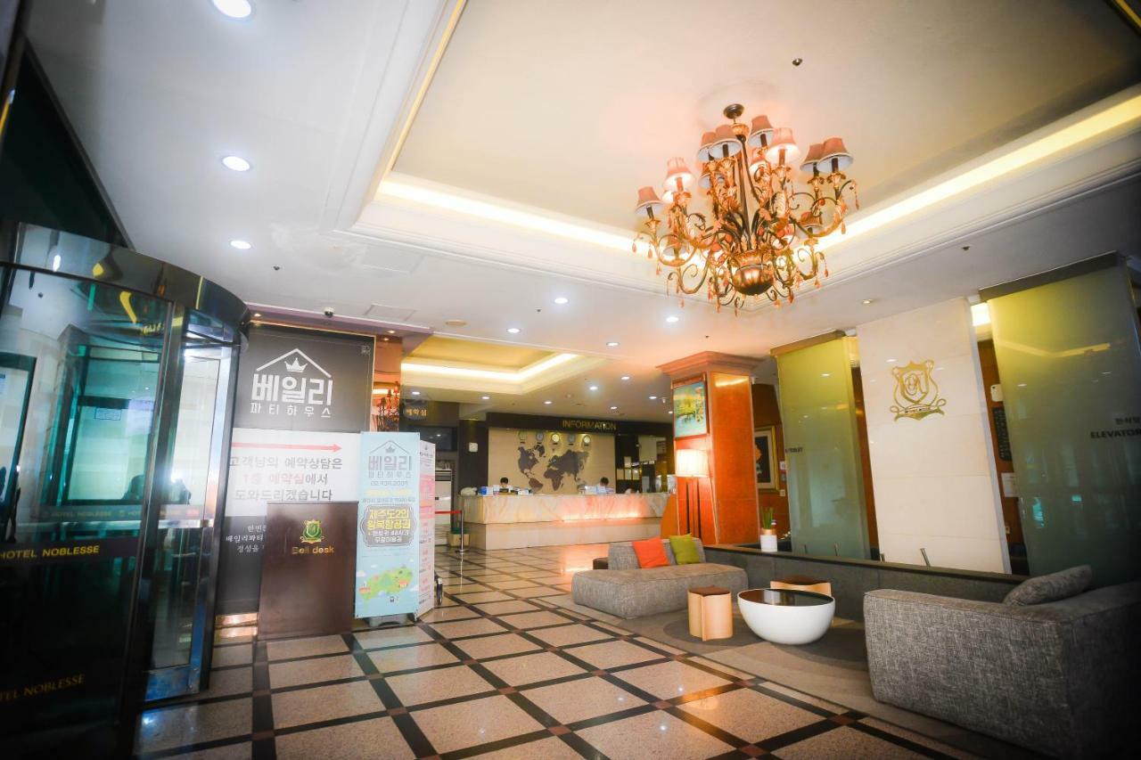 Hotel Noblesse Séoul Extérieur photo