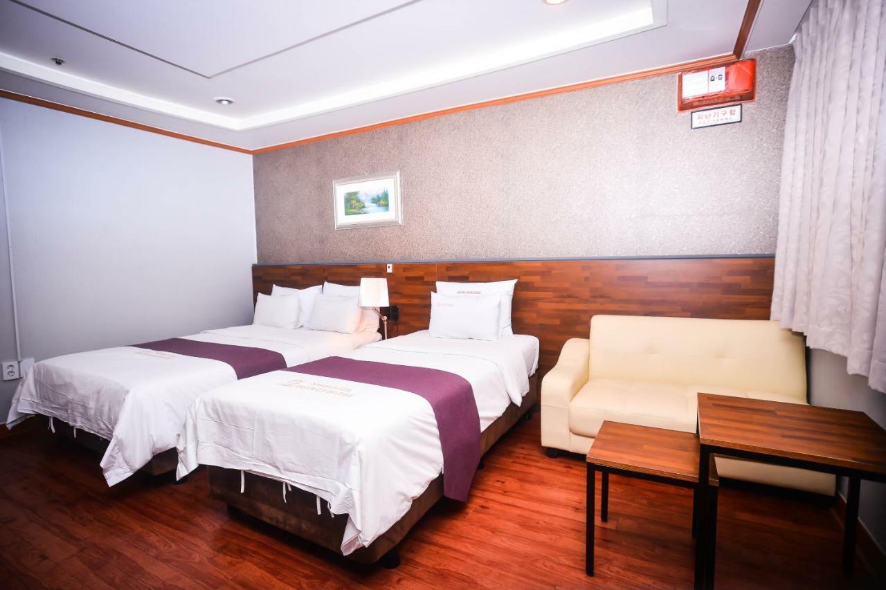 Hotel Noblesse Séoul Extérieur photo