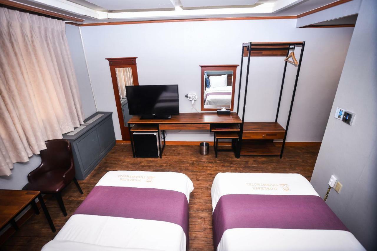 Hotel Noblesse Séoul Extérieur photo